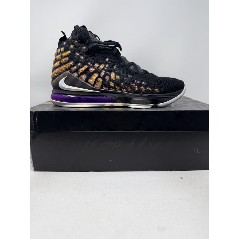 Nike LeBron XVII Lakers Shoes Mens Size 11.5 Black Purple Basketball BQ3177-004